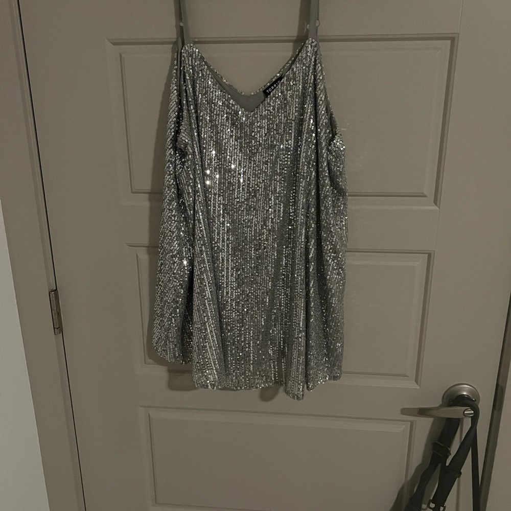 Torid Silver Sequin Cold Shoulder Tank Top NWT
